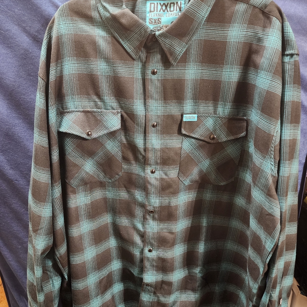 NWOT Dixxon The Trixie Short Sleeve Button Up Shirt